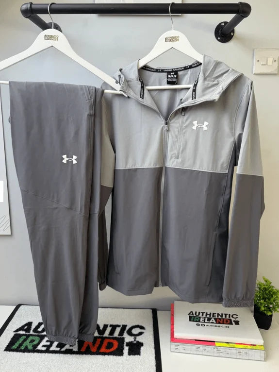 UNDER ARMOUR TWO-TONE TRACKSUIT